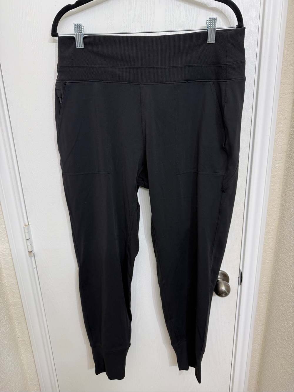 Athleta Black Venice High-Rise Joggers Large